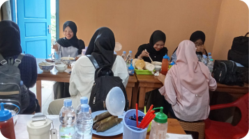 Suasana kedai
